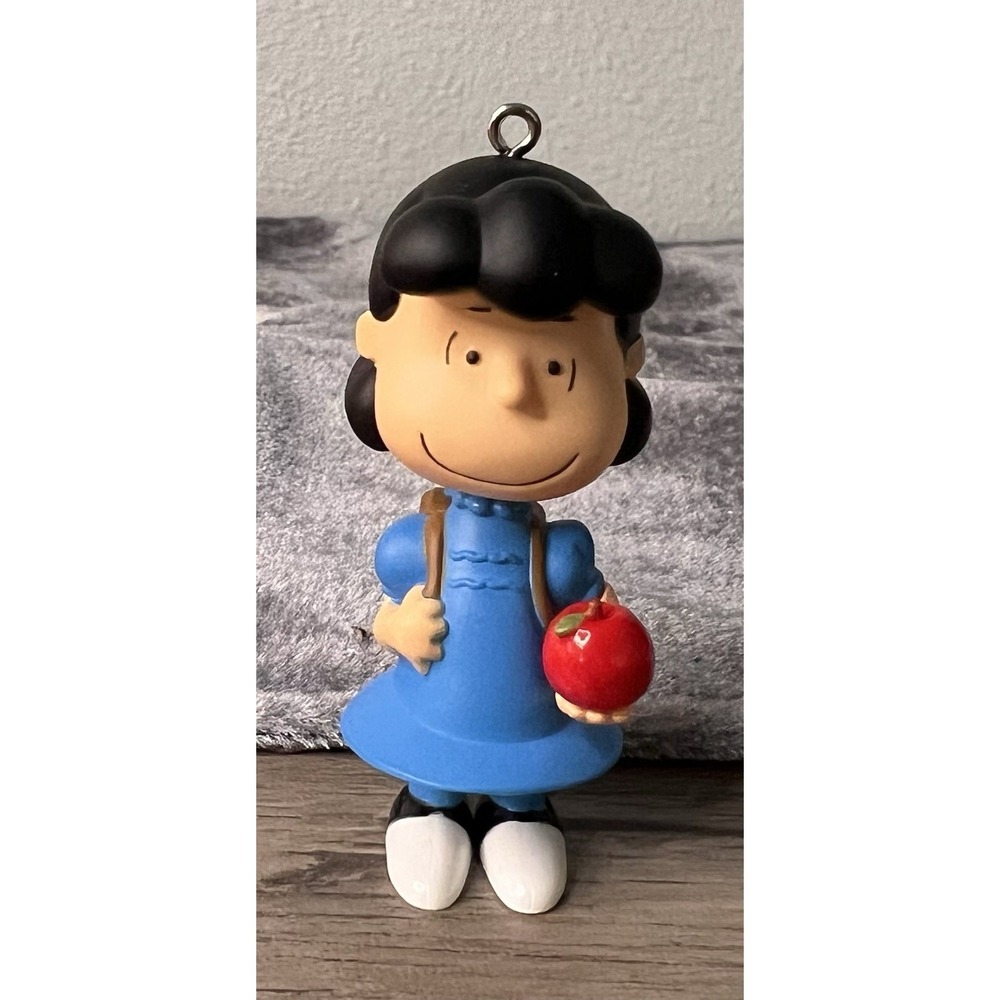 Hallmark‎ NIB Happiness is Peanuts All Year Long "All Set For School" #2 series - Picture 3 of 9